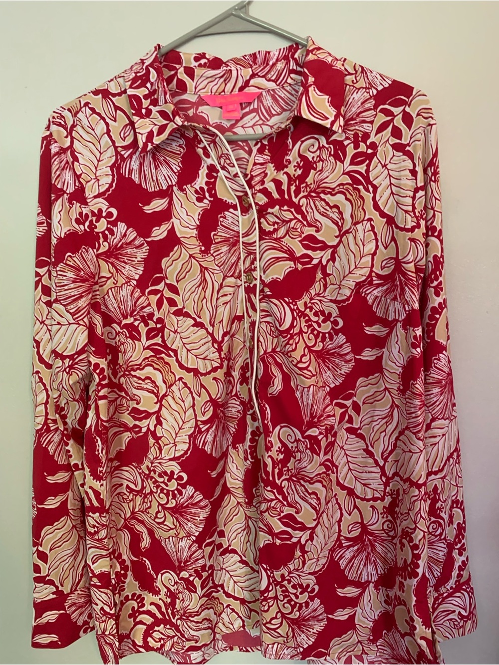 Lilly Pulitzer Givana UPF 50+ Tunic Popover Top Red Island Vibes Size M - Picture 3 of 7